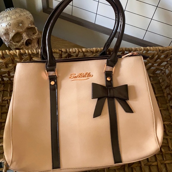 SeiBella gently used bag - Picture 1 of 2